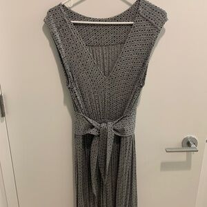 Gorgeous summer gray print Jersey dress